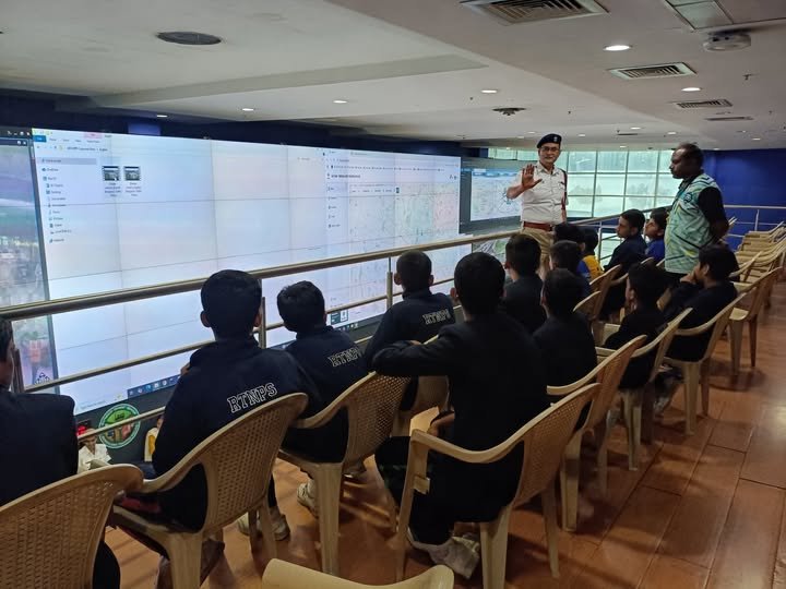 ಆರ್‌.ಟಿ ನಗರ ಪಬ್ಲಿಕ್ ಶಾಲೆಯ ವಿದ್ಯಾರ್ಥಿಗಳಿಗೆ ಸಂಚಾರ ಜಾಗೃತಿ ಉಪನ್ಯಾಸ