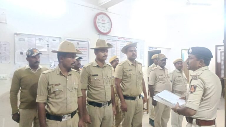 ಕೋಲಾರದಲ್ಲಿ ಪೊಲೀಸ್ ತಪಾಸಣೆ