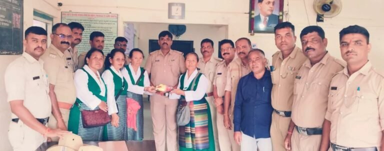 ಹನೂರು ಪೊಲೀಸ್ ಠಾಣೆಯಲ್ಲಿ ರಕ್ಷಾಬಂಧನ