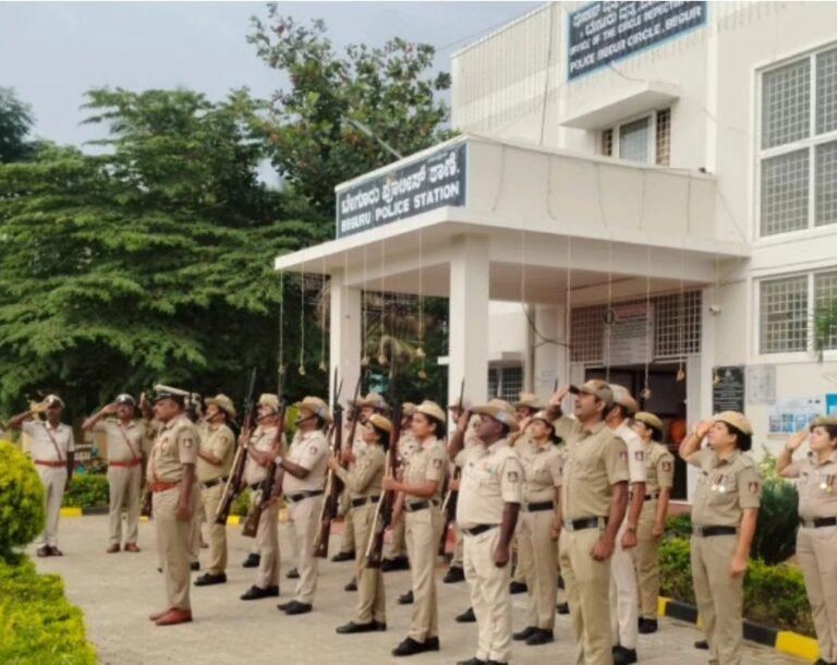 ಬೇಗೂರು ಪೊಲೀಸ್ ಸ್ಟೇಷನ್ ಬೆಂಗಳೂರು | 79ನೇ ಸ್ವಾತಂತ್ರ್ಯೋತ್ಸವದ ಶುಭಾಶಯಗಳು.