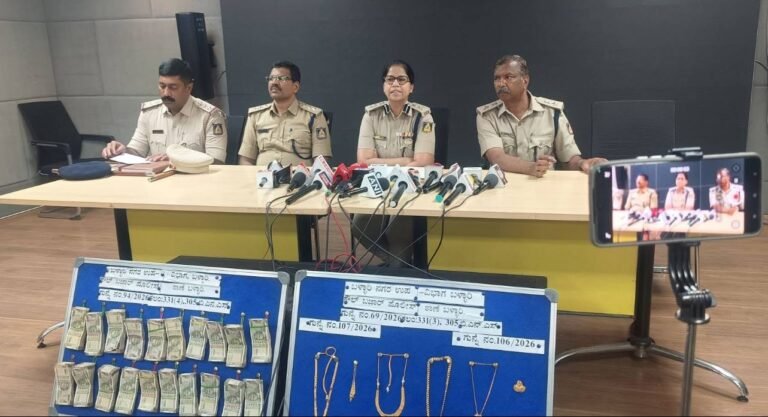 ಕಳ್ಳತನ ಪ್ರಕರಣ ಭೇದಿಸಿದ ಕೌಲ್ ಬಜಾರ್ ಪೊಲೀಸರು – ₹10 ಲಕ್ಷ ನಗದು, 110 ಗ್ರಾಂ ಚಿನ್ನಾಭರಣ ವಶ