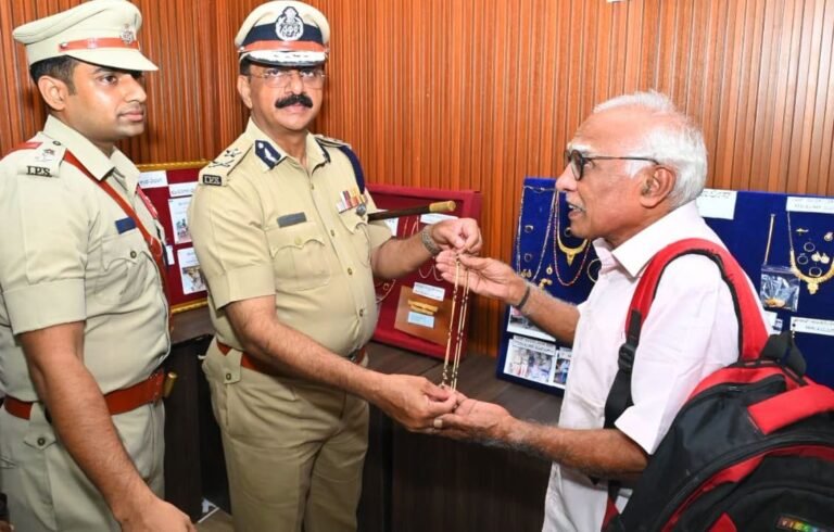 ಶಿವಮೊಗ್ಗ ಪೊಲೀಸರ ಕಾರ್ಯಾಚರಣೆ: 5.73 ಕೋಟಿ ಮೌಲ್ಯದ ಕಳುವಾದ ಸ್ವತ್ತು ವಾರಸುದಾರರಿಗೆ ಹಸ್ತಾಂತರ